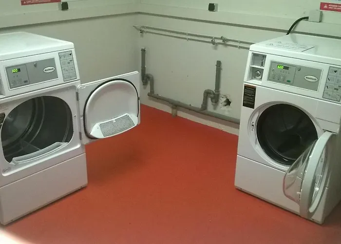 3 Etoiles Lumineux Sauna Piscine Au Royal Milan St Lary 6 Pers