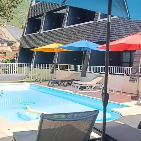 3 étoiles Lumineux Sauna Piscine Au Royal Milan St Lary 6 Pers